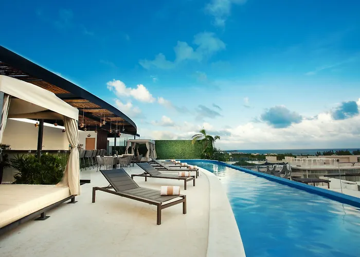 The Shore At 46th Hotel