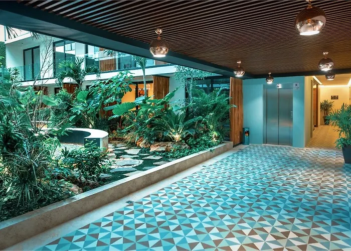 Hotel The Shore At 46th 4*